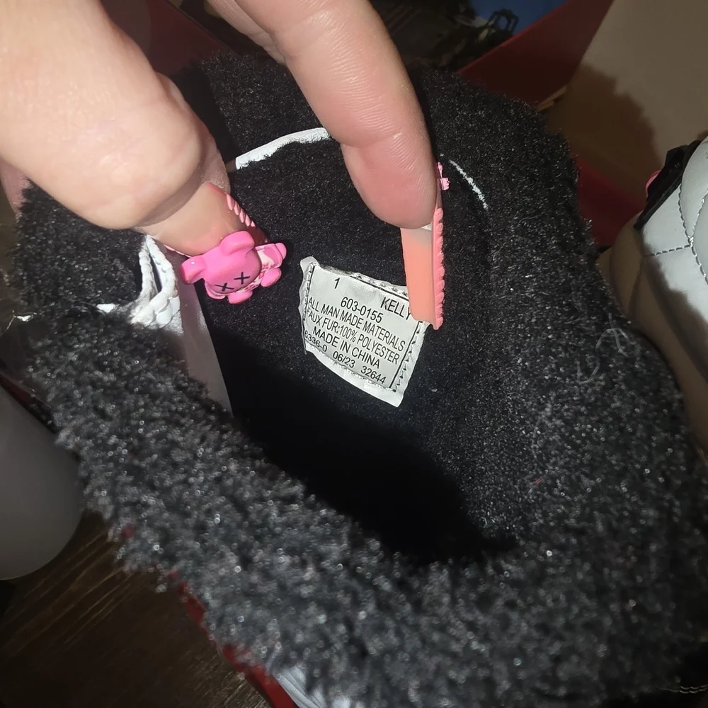 Girls Totes Snow Boots Size 1